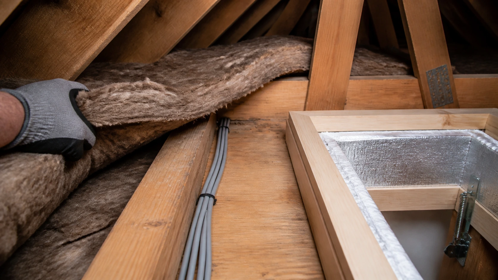 Détail pratique — Isoler des combles sans créer de désordre dans le bâti